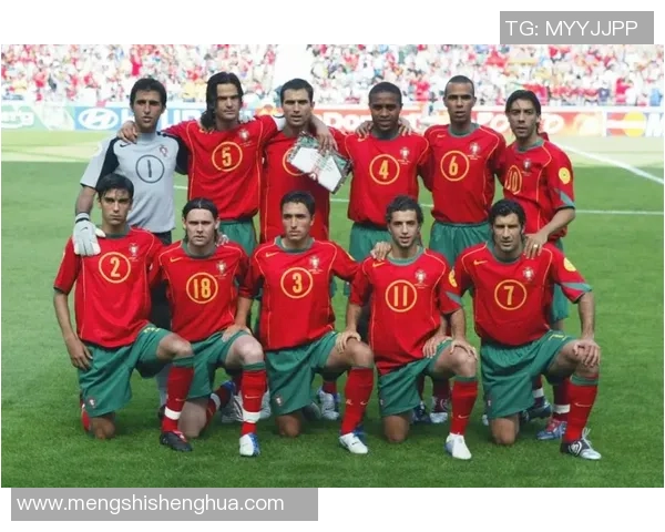 足球球星手环情侣情缘揭秘:从绿茵场到生活中的默契与爱意 足球球星手环情侣情缘揭秘:从绿茵场到生活中的默契与爱意